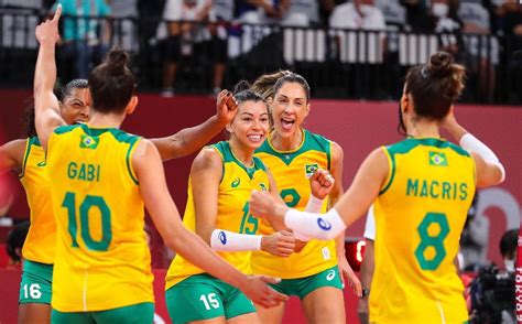 Brasil vence Coreia do Sul e se garante na final do vôlei