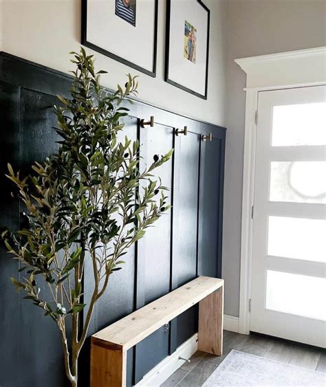 30 Entryway Wall Ideas For A Great First Impression