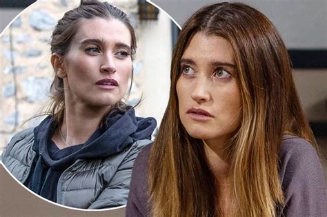 Emmerdales Debbie Dingle Confirms Exit As She Drops Bombshell On