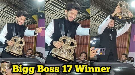 Munawar Faruqui Is The 1st Winner Who Clicked With Trophy Outside Bigg