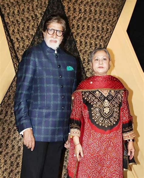 Amitabh Bachchan’s wedding pictures show Jaya Bachchan in a pretty red ...