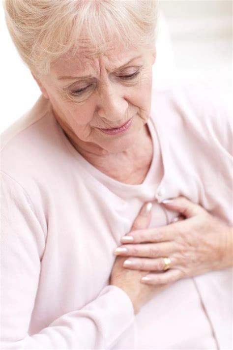 Female heart attack patients are more likely to survive if a female