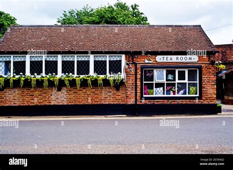 Eynsford village hi-res stock photography and images - Alamy