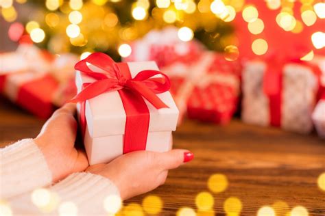 Trouver Le Cadeau De Noël Parfait Pour Elle Des Idées Originales Et