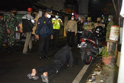 Hari Ke 6 PPKM Darurat Forkopincam Klojen Temukan 9 Warung Makan Dan