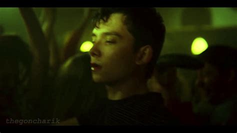 Отис зажигает Половое воспитание Sex education клип YouTube