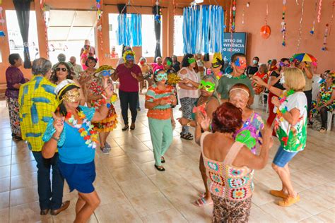 Baile de Carnaval no Centro de Convivência do Idoso 6 Prefeitura