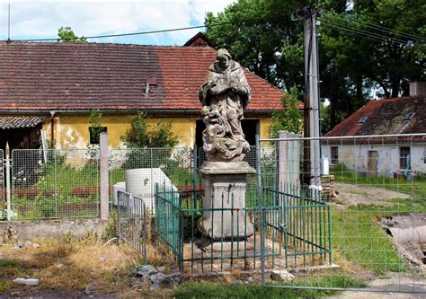 Žichovická socha sv Jana z Socha Turistika cz