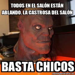 Meme Personalizado Todos en el salón están ablando La castrosa del