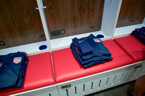 Usmnt Soccer Lockers Shield Lockers