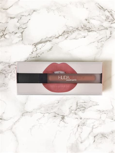 Aesthetically Pleasing Huda Beauty New Nude Palette Review Beautymone