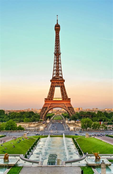 La Torre Eiffel y los Campos Elíseos Una de las mejores vistas que ver