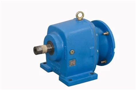 Three Phase Inline Helical Geared Motor Voltage 230 415 V At ₹ 9500