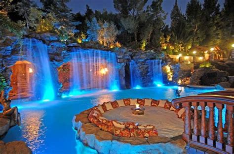 40 Spectacular Pools That Will Rock Your Senses