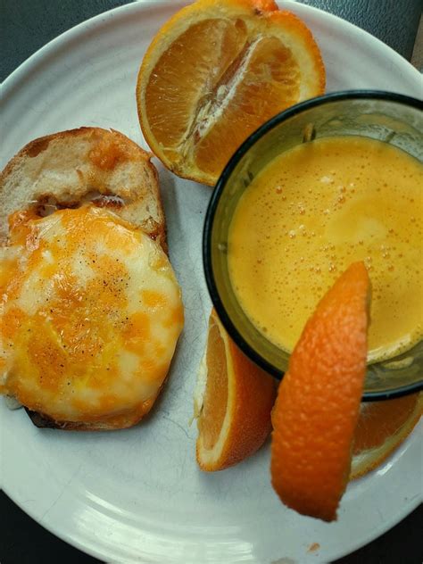 Over-Easy Egg Sandwich With Fresh Squeezed Orange Juice - Instructables