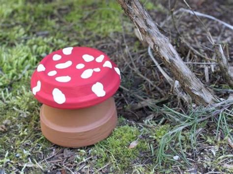 Clay Pot Toadstool Upcycle Terracotta Pots And Saucers Into These