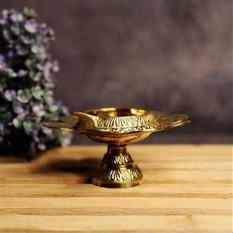 Round Pooja Lakshmi Kubera Villaku Brass Diya With Stand Set 8 Coins At