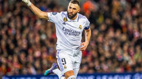 Mercato En Fin De Contrat En Juin Benzema Serait Bien Parti Pour