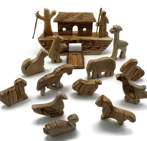 Olive Wood Noah's Ark, Olive Wood Animals. Set of 15 pieces, Heirloom ...