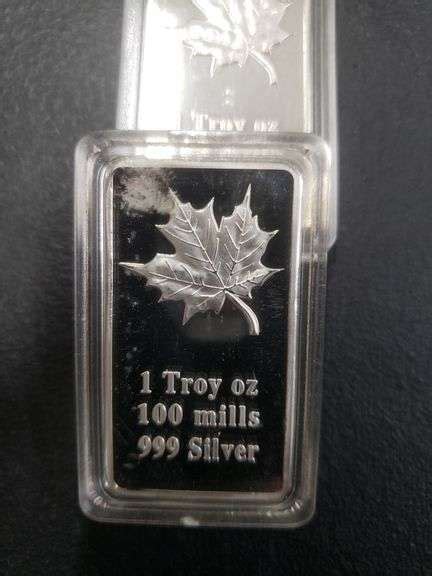 2 Canadian Maple Leaf 1 Troy Oz Silver Bars 999 Silver Baer