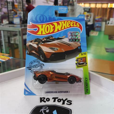 HOT WHEELS LAMBORGHINI AVENTADOR J SUPER TREASURE HUNT FACTORY SEALED STH Shopee Malaysia