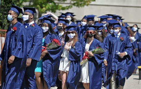 Oprf High School Celebrates The Class Of 2021 With Two Commencement