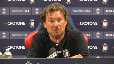 Meno Uno A Livorno Crotone Mister Stroppa In Conferenza F C Crotone