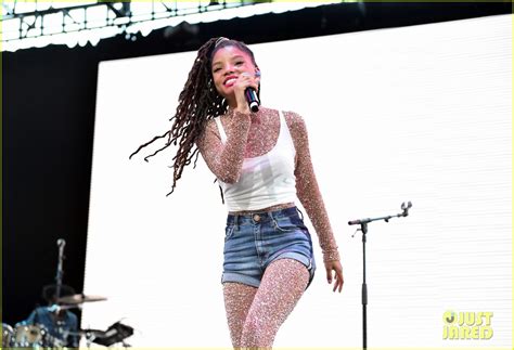 Chloe X Halle Own The Stage At Coachella 2018 Photo 1153997 Photo Gallery Just Jared Jr