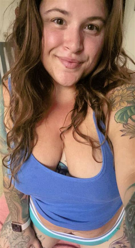 Bbw Stoner Covered In Tattoos Let My Curves Melt Your Stress Away