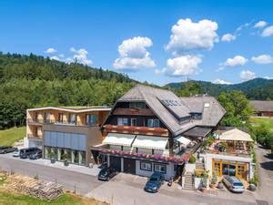 Weinhotel Pfeffer Und Salz Gengenbach Hotel Restaurant C