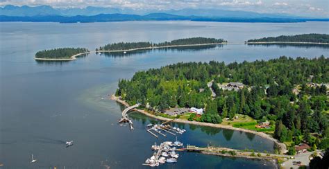 Heriot Bay, Quadra Island, British Columbia, Discovery Islands visitor ...