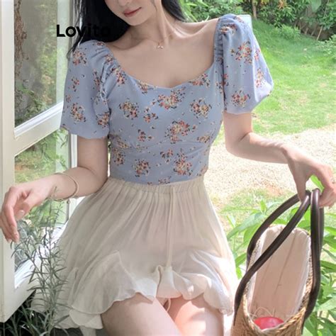 Lovito Women Casual Ditsy Floral Structure Line Pattern Pleated Blouse