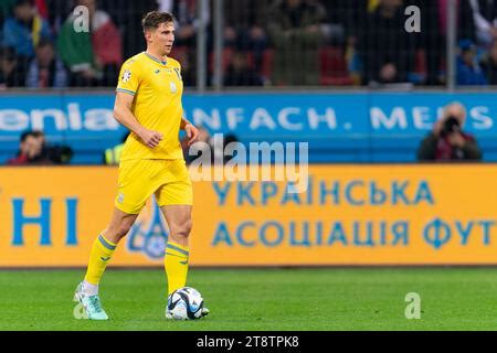 LEVERKUSEN ALLEMAGNE 20 NOVEMBRE Illia Zabarnyi De L Ukraine En