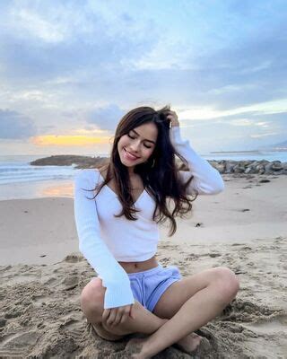 Chloe Marquez Iwantacinnamonroll Nude OnlyFans NudoStar TV