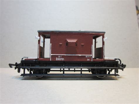 00 Gauge 4mm BR 20 Ton Brake Van No B953701 – Model Railway Bits