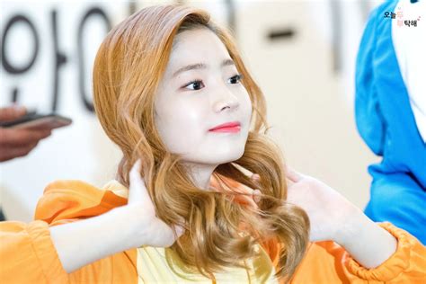 161204 Twice Dahyun Charmander Onesie Kpopping