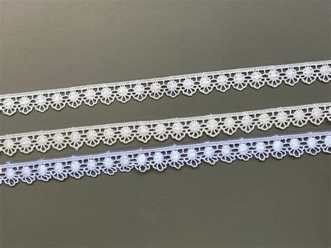 Dot Scalloped Edge Guipure Lace Trim 5 8 1 7cm Wide Ivory White