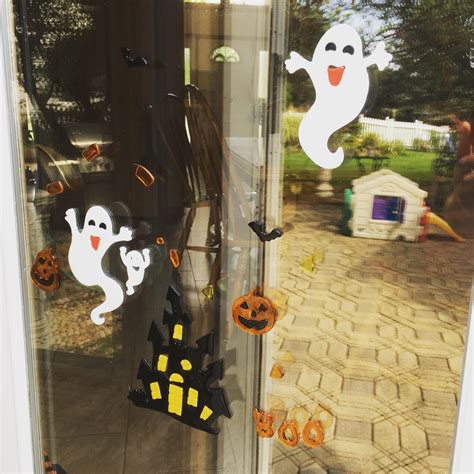 The spooky window setup : r/halloween