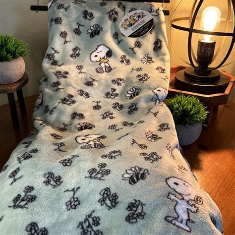 Berkshire Bedding Peanuts Berkshire Snoopy Throw Blanket Sage Green Flowers Bees Woodstock