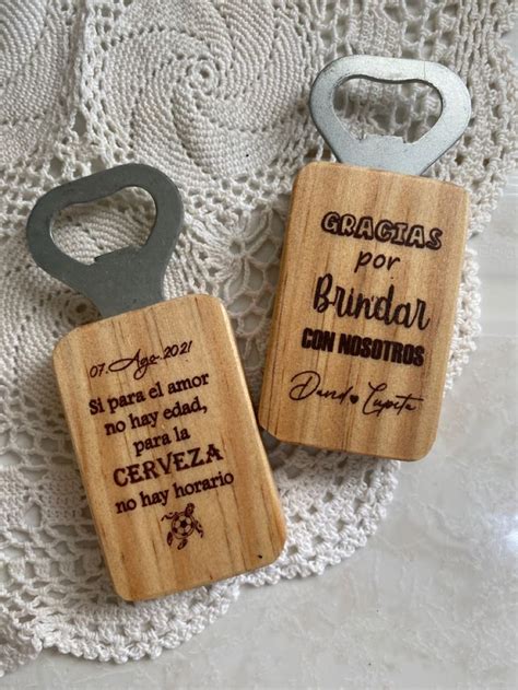 Destapadores De Madera Recuerdos De Boda Wedding Bottle Oponer