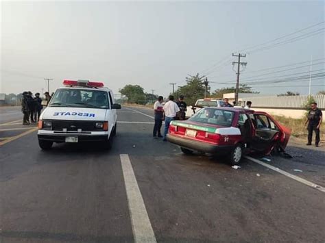 Choque Entre Moto Y Taxi Deja Personas Lesionadas