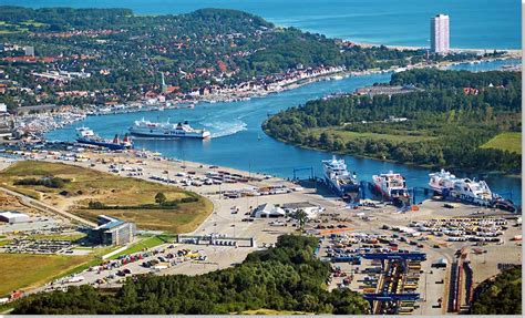 SeereisenMagazin Anläufe in deutschen Häfen Passagen im Kielkanal