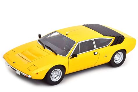 Lamborghini Urraco P Yellow Kyosho Escala Gy