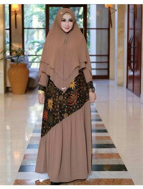 77 Desain Baju Gamis Batik Muslimah