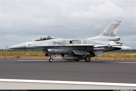 Lockheed Martin F 16cj Fighting Falcon Poland Air Force Aviation Photo 2642172