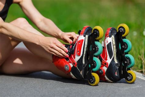 10 Benefits Of Rollerblading With Images Rollerblading Rollerblading Workout Fit Life