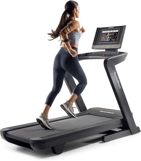 StairMaster vs Treadmill - Which is a Better Workout?