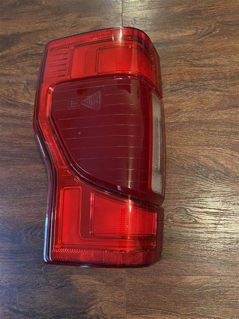 Used 2020 22 F250 Super Duty Oem Ford Tail Light Lh Driver Led With Blind Spot Module For Sale