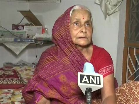 Vikas Dubey Kanpur Vikas Dubeys Mother Sarla Devi Says Police Should