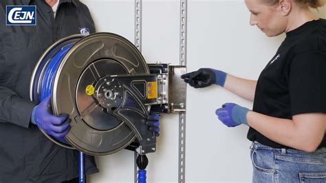 How To Install The Stainless Steel Hose Reel With The Swing Bracket